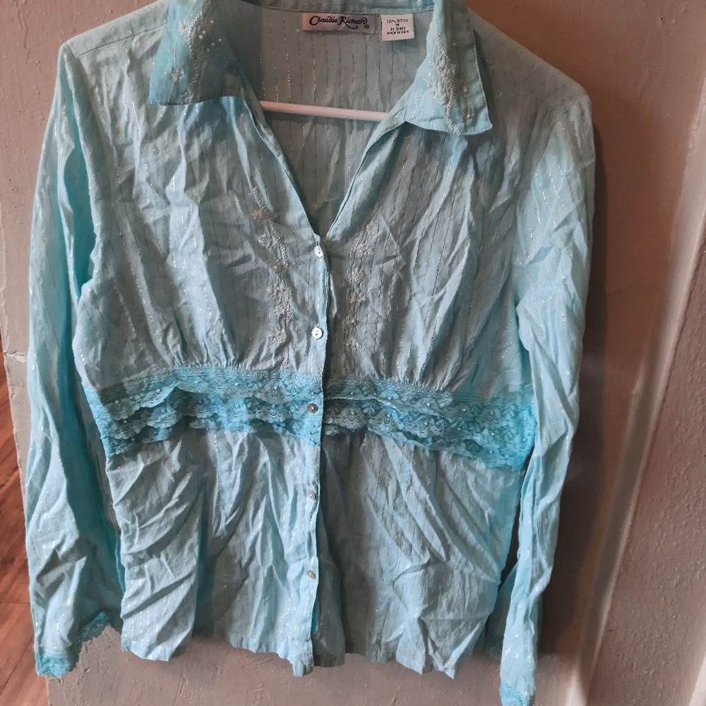 Women's size Medium long sleeve dress shirt